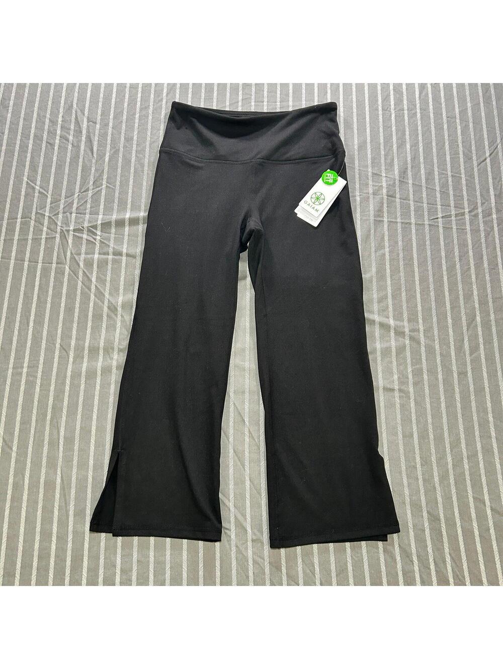 GAIAM Om Fit High Rise Straight Yoga Kick Capri Pants Woman's Size Small Black